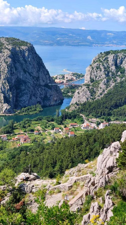 Apartman River Breeze Omiš Extérieur photo